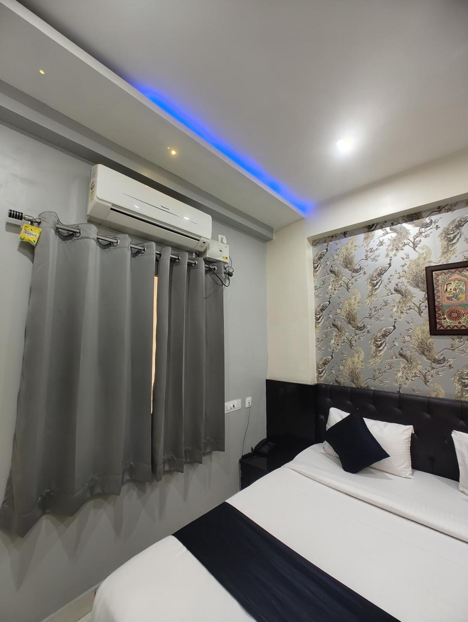 Hotel Grandview Kondapur  Exterior photo